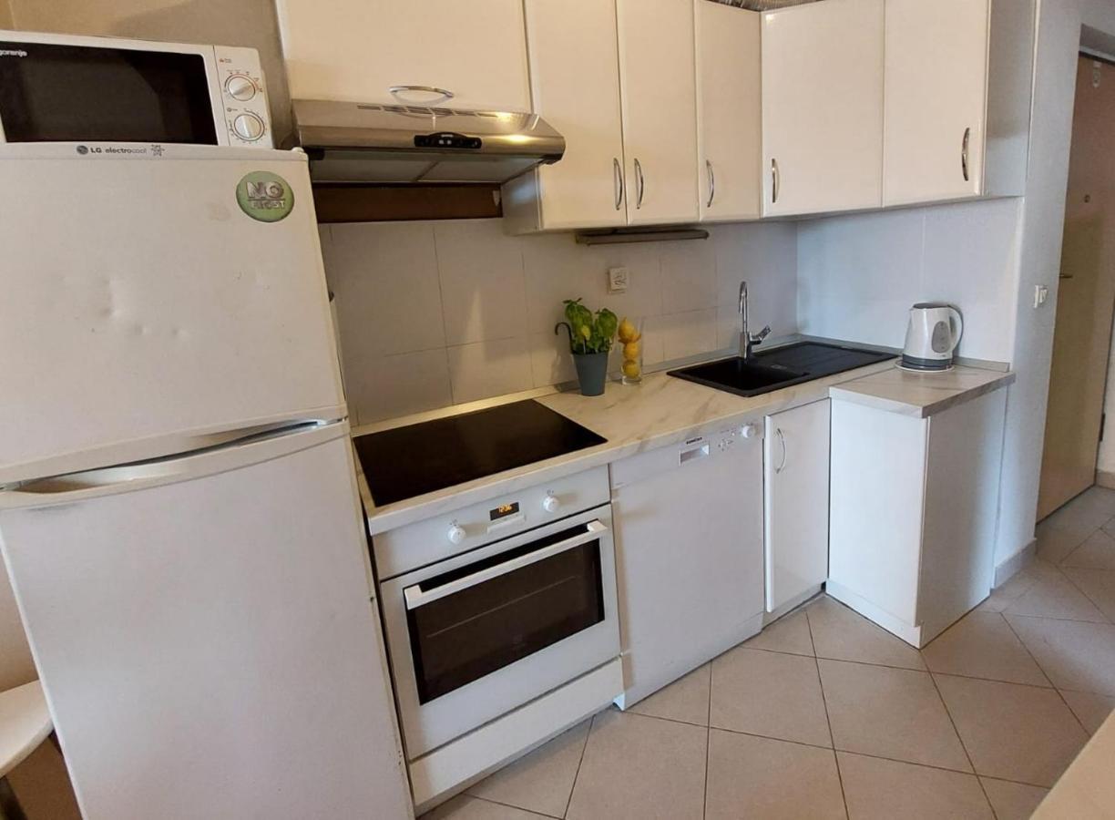 Apartment Vira Макарска Екстериор снимка