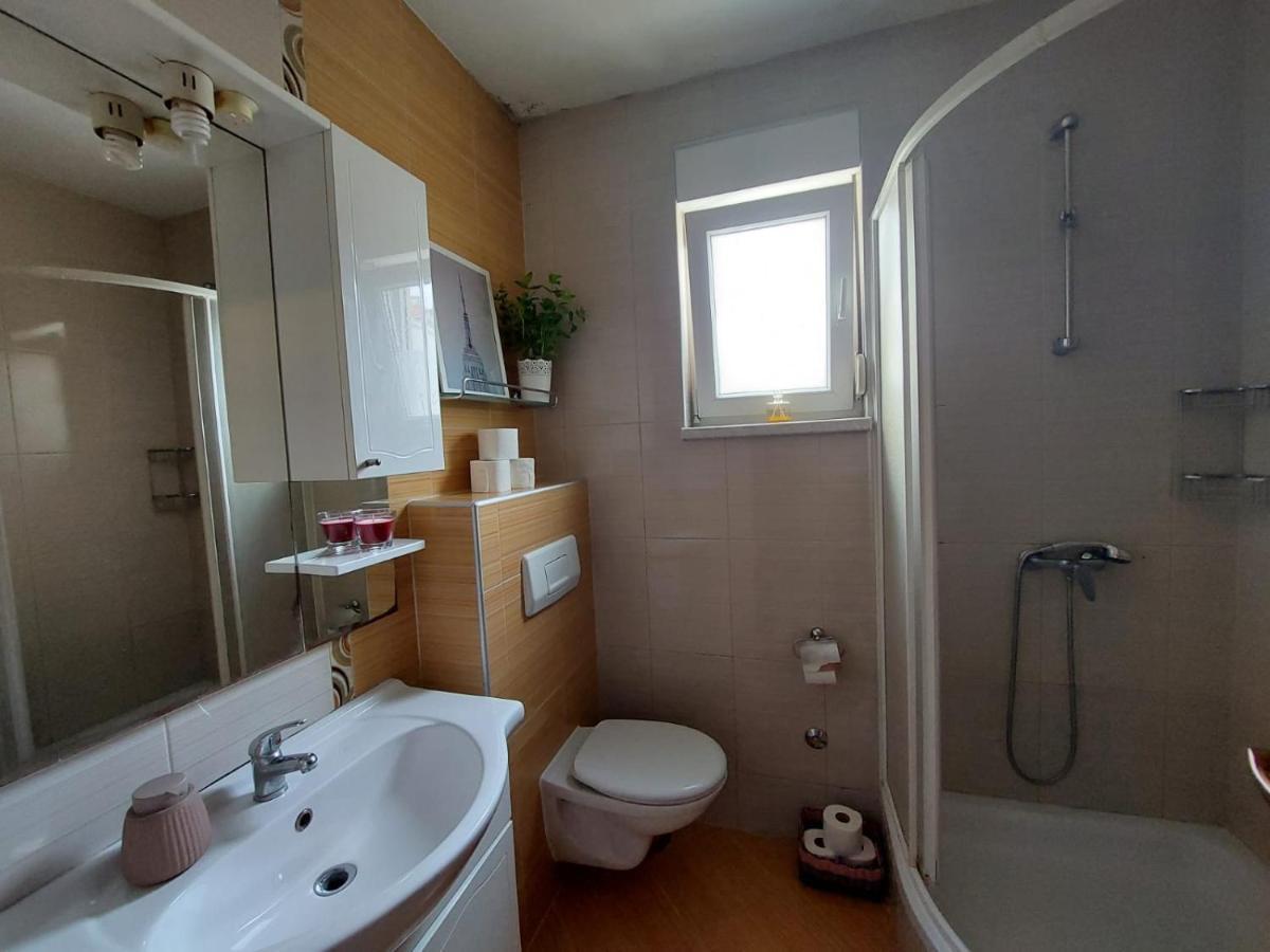 Apartment Vira Макарска Екстериор снимка