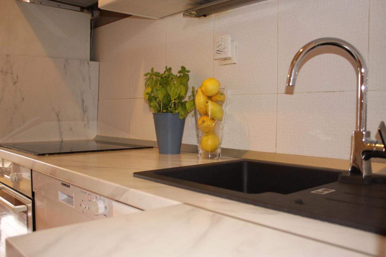 Apartment Vira Макарска Екстериор снимка